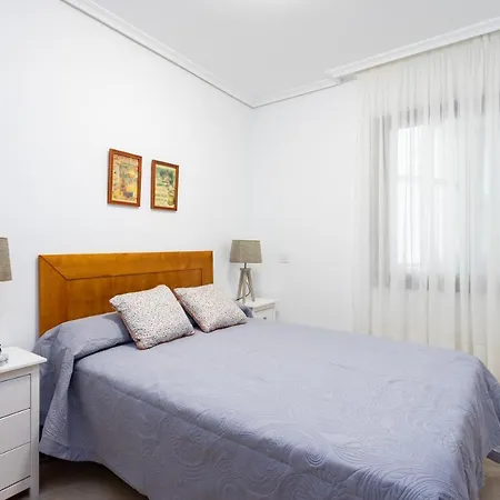 Apartment Home2book Stylish & Roomy Cruz Center *
