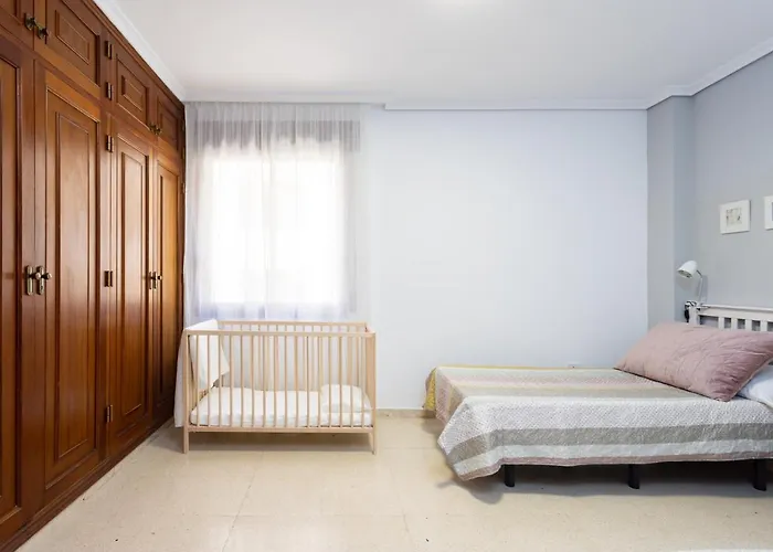 Daire Home2book Stylish & Roomy Cruz Center *