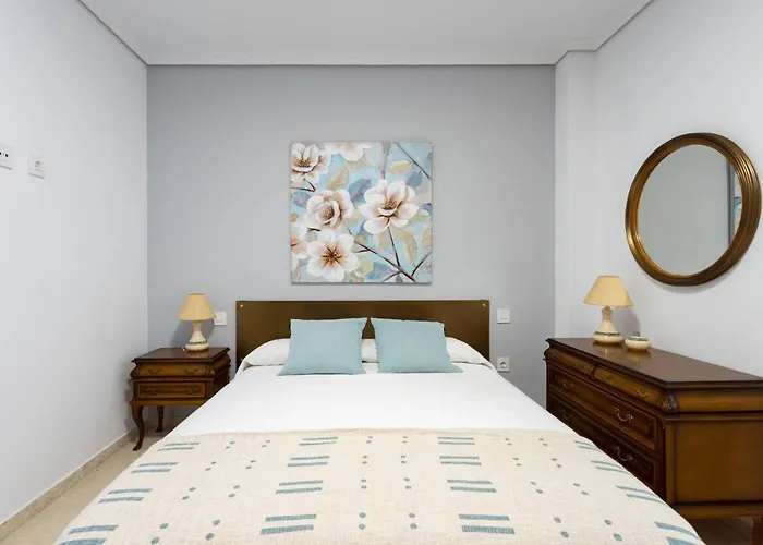 Home2book Stylish & Roomy Cruz Center