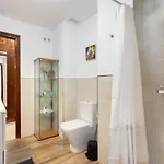 Apartment Home2book Stylish & Roomy Cruz Center *